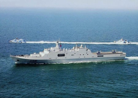 Tàu đổ bộ Côn Lôn Sơn - Hạm đội Nam Hải.