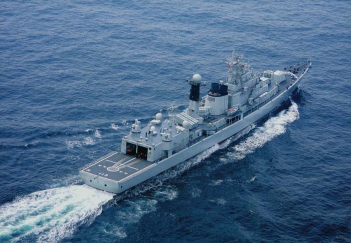 Tàu khu trục tên lửa Thanh Đảo - Hải quân Trung Quốc.