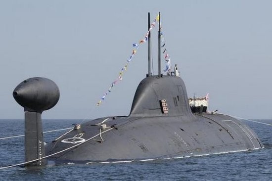 Tàu ngầm hạt nhân Chakra Ấn Độ thuê của Nga.