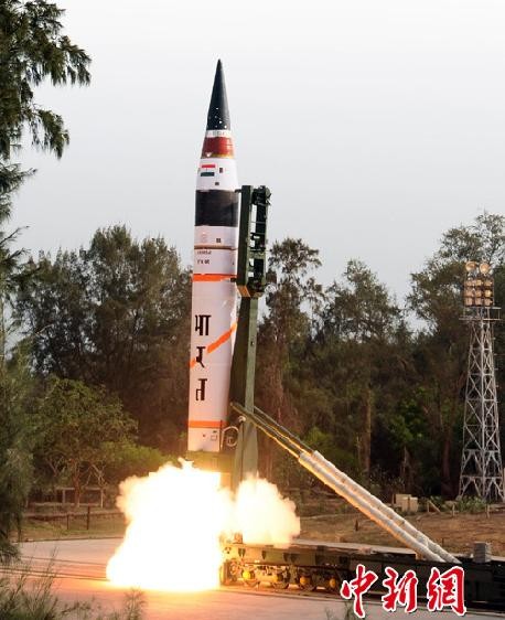 Ấn Độ phóng thử thành công tên lửa Agni-5