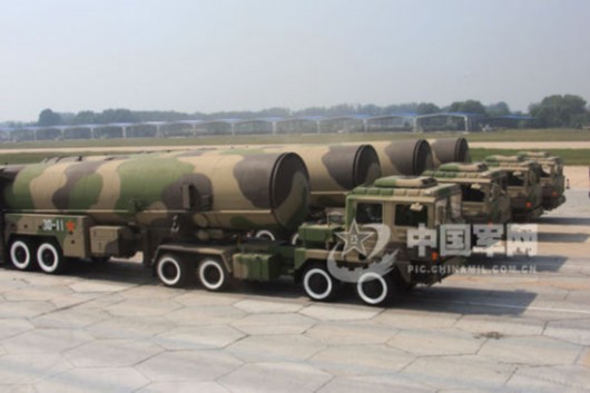 Tên lửa đạn đạo xuyên lục địa DF-31A của Trung Quốc.
