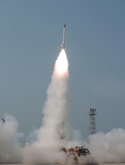 Ấn Độ tiến hành thử nghiệm phòng thủ tên lửa.