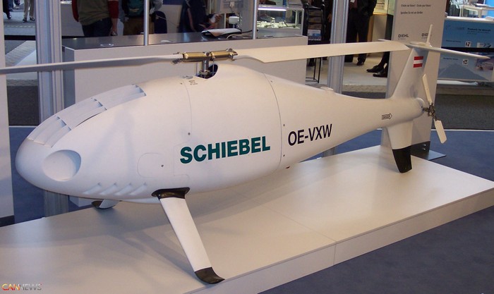 Máy bay trực thăng không người lái cánh xoay Camcopter S-100 do Công ty Schiebel Áo sản xuất.