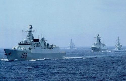 Tàu chiến Trung Quốc.