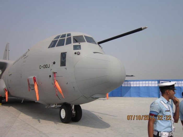Máy bay vận tải chiến thuật C-130J của Ấn Độ, mua của Mỹ.