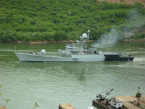 Ngày 19/5/2012, tàu Kurmak Hải quân Ấn Độ thăm Hải Phòng, Việt Nam