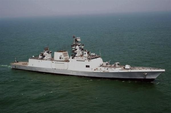 Tàu INS Satpura của Hải quân Ấn Độ có tốc độ cực lớn, tăng cường khả năng cơ động khi tác chiến.