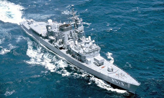 Tàu huấn luyện Shimayuki (TV-3513) cùng 2 tàu khác của Lực lượng Phòng vệ Biển Nhật Bản đã đến thăm Philippines 5 ngày vào tháng 5/2012.