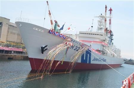 Ngày 4/7/2012, tại thành phố Yokohama, Nhật Bản, Lực lượng Bảo vệ bờ biển nước này đã tổ chức lễ đặt tên và hạ thủy tàu tuần tra Akitsushima (PLH32).