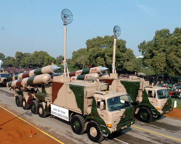 Tên lửa hành trình siêu âm Brahmos phiên bản Lục quân do Ấn Độ và Nga hợp tác phát triển.
