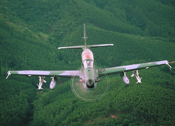 Máy bay chiến đấu EMB-314 Super Tucano của Brazil.