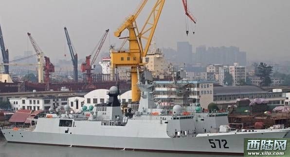Tàu hộ vệ tên lửa 054A mới nhất do Trung Quốc chế tạo, trang bị cho Hạm đội Nam Hải, lực lượng làm nhiệm vụ tác chiến ở biển Đông (ảnh lấy từ internet).