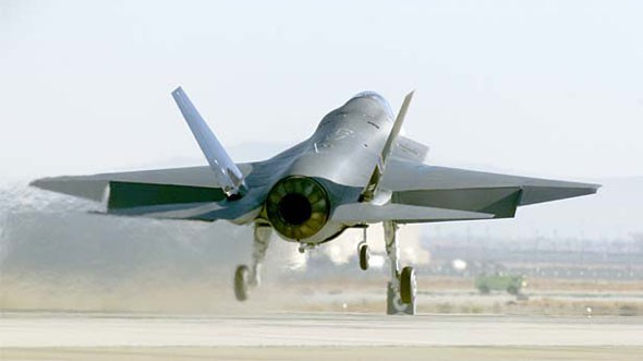 Thời hạn biên chế máy bay chiến đấu tấn công liên hợp F-35 cho Hải quân Mỹ chưa rõ ràng.