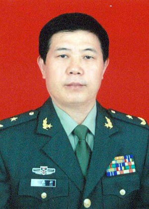 Lưu Đỉnh Hưng, nguyên Chính ủy Quân khu tỉnh Hải Nam.
