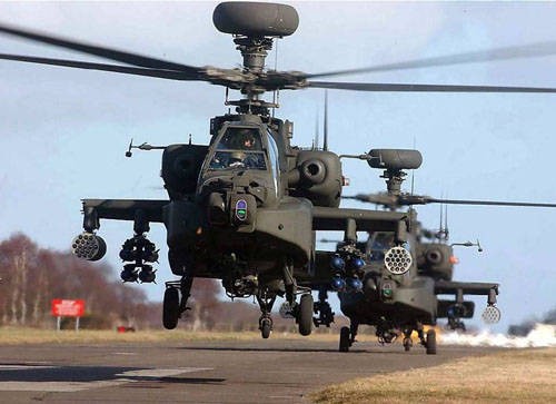 Máy bay trực thăng Apache của Mỹ.