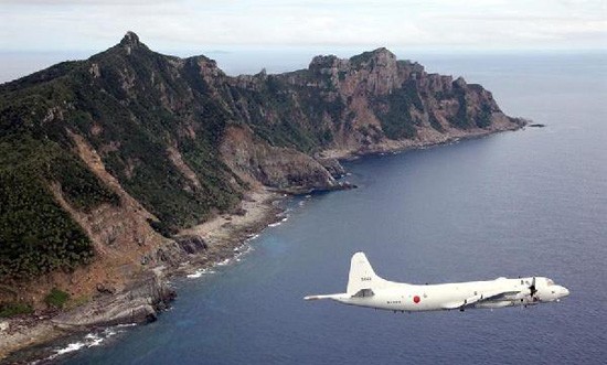 Máy bay tuần tra Nhật Bản trên không khu vực đảo Senkaku.