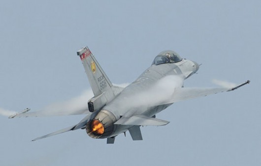 Máy bay F-16A/B của Không quân Đài Loan sẽ được Mỹ nâng cấp tính năng.