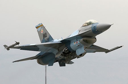 Máy bay chiến đấu F-16C do Mỹ chế tạo.