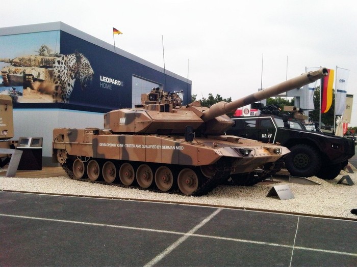 Xe tăng chiến đấu Leopard 2A7+ của Đức.