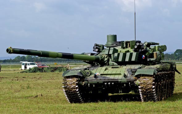 Xe tăng chiến đấu T-72 của Nga.