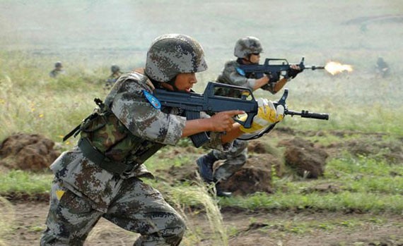 Lực lượng đặc nhiệm Trung Quốc diễn tập chống khủng bố năm 2007