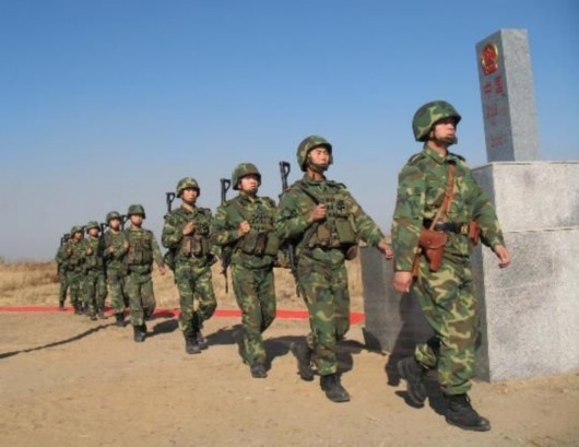 Lính tuần tra biên phòng Trung Quốc ở khu vực biên giới Trung-Nga.