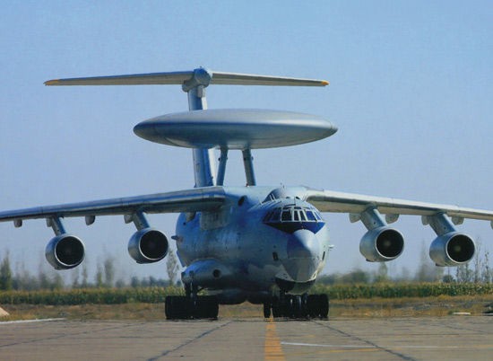 Máy bay cảnh báo sớm cỡ lớn KJ-2000 do Trung Quốc tự sản xuất.
