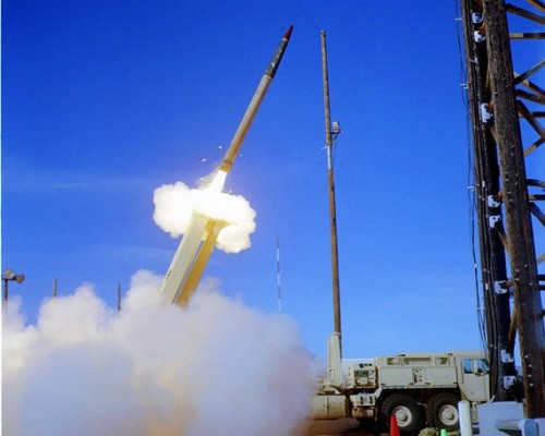 Quân Mỹ phóng tên lửa đánh chặn THAAD.