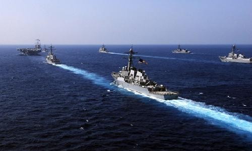Mỹ-Nhật diễn tập quân sự liên hợp trên biển.