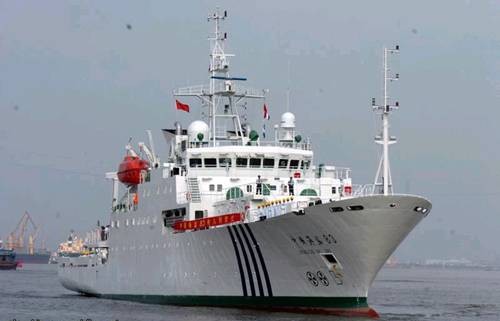 Tàu Hải giám 83, có lượng giãn nước 3980 tấn, của Trung Quốc, trên biển Đông.