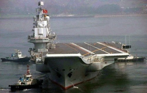 Tàu sân bay Varyag được cho là sắp bàn giao cho Hải quân Trung Quốc