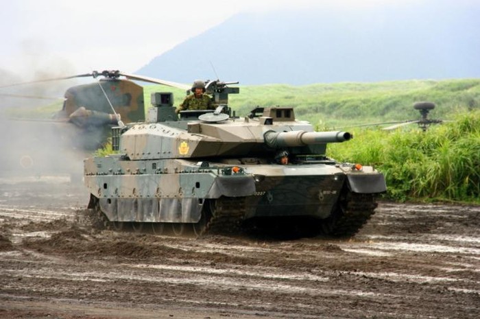 Xe tăng chiến đấu Type 10 do Nhật Bản sản xuất, tiên tiến hơn cả xe tăng Mỹ.