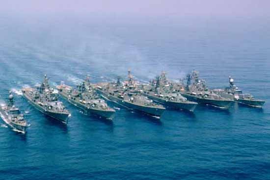 Ấn Độ cũng đẩy mạnh tự sản xuất tàu chiến