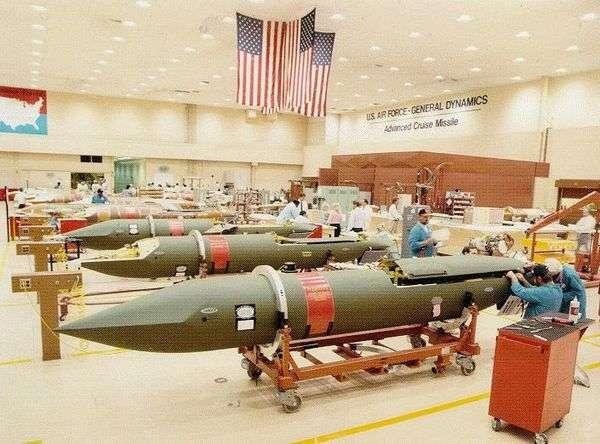 Bom hạt nhân sử dụng cho máy bay ném bom chiến lược của Mỹ