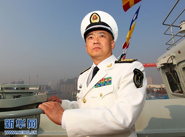 Trương Tranh-chỉ huy tàu sân bay Liêu Ninh