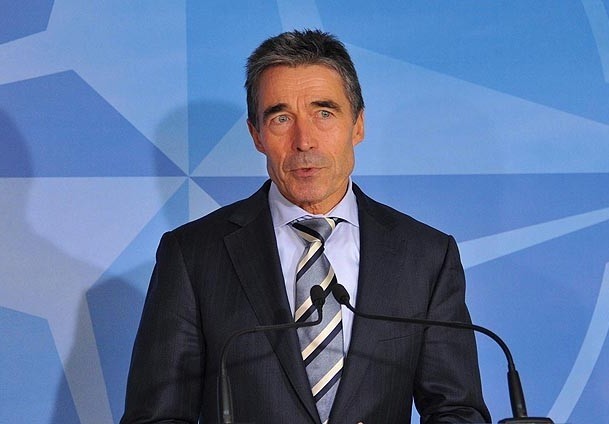 Tổng thư ký NATO Rasmussen.