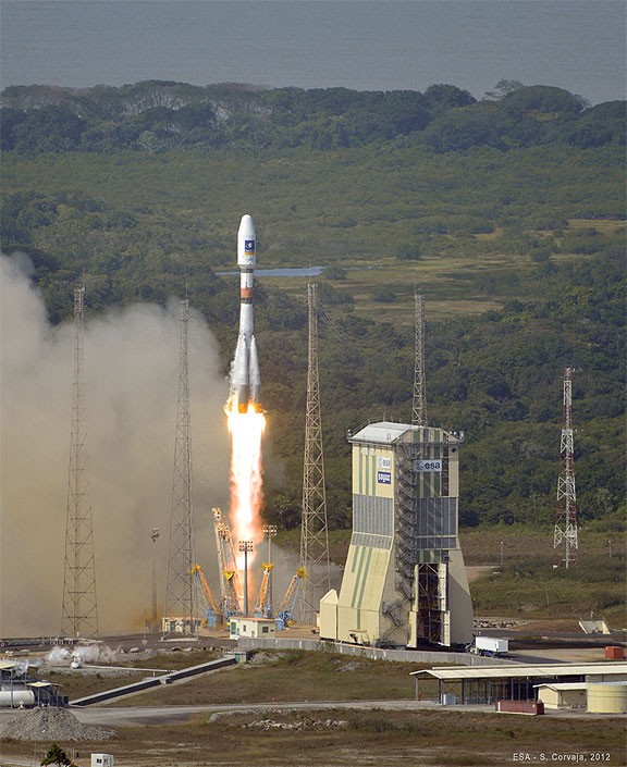 Tên lửa đẩy Soyuz mang theo 2 vệ tinh của hệ thống Galileo vào vũ trụ