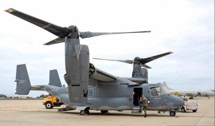 Máy bay vận tải đặc biệt V-22 Osprey Mỹ, đã triển khai 12 chiếc ở Nhật Bản