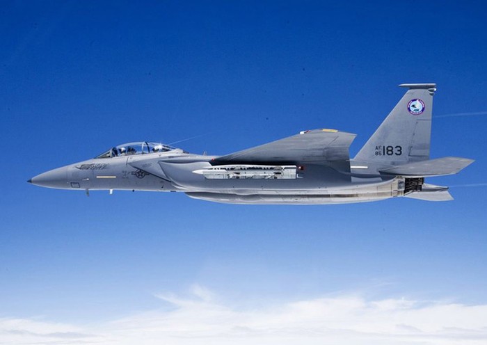 Máy bay ném bom chiến đấu F-15SE của Mỹ