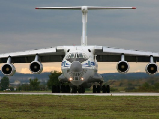 Máy bay vận tải IL-76 do Nga chế tạo