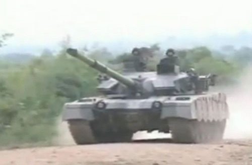 Xe tăng MBT-2000 do Trung Quốc chế tạo, đã bán cho Myanmar