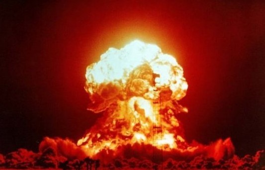 Bom nguyên tử/hạt nhân có uy lực mạnh