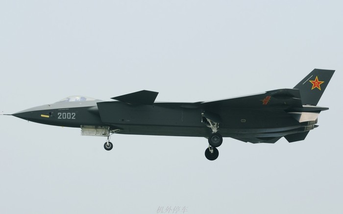 Máy bay chiến đấu tàng hình J-20 Trung Quốc
