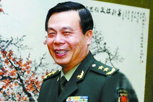 Trung tướng Thái Anh Đỉnh vừa được bổ nhiệm làm Tư lệnh Đại quân khu Nam Kinh. Ông này được cho là người hiểu rất rõ vấn đề Đài Loan.