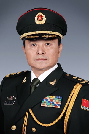 Trung tướng Vương Hiểu Quân giữ chức Tư lệnh Lực lượng đóng tại Hồng Kông (người tiền nhiệm là Thượng tướng Trương Sĩ Ba, hiện là Tư lệnh Đại quân khu Bắc Kinh.)