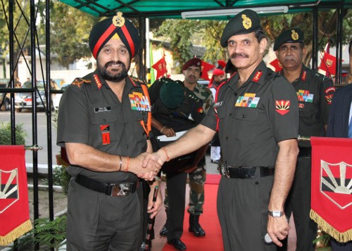 Tham mưu trưởng Lục quân Ấn Độ Bikram Singh đến thị sát Bộ tư lệnh miền Đông Lục quân