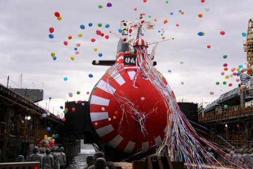 Nhật Bản mới hạ thủy tàu ngầm lớp Soryu mới