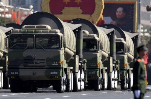 Tên lửa hạt nhân xuyên lục địa DF-31A Trung Quốc duyệt binh