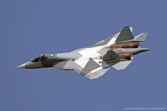 Máy bay chiến đấu tàng hình thế hệ thứ năm T-50 của Nga