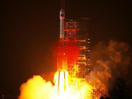 Tên lửa đẩy Trường Chinh 3 của Trung Quốc